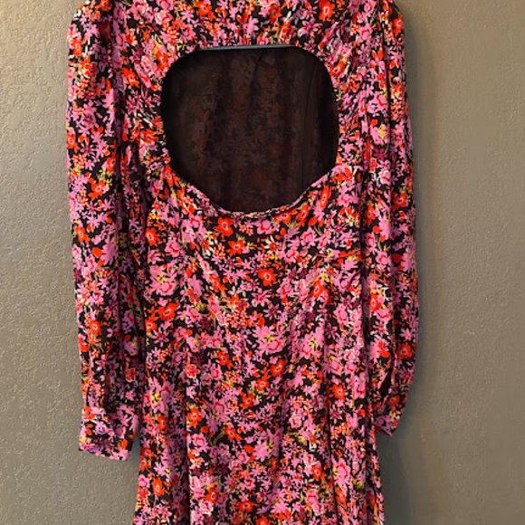 Zara Floral Dress - Picture 4 of 4